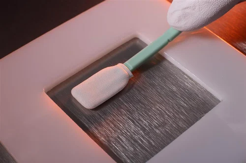 نمونه برداری با سواب